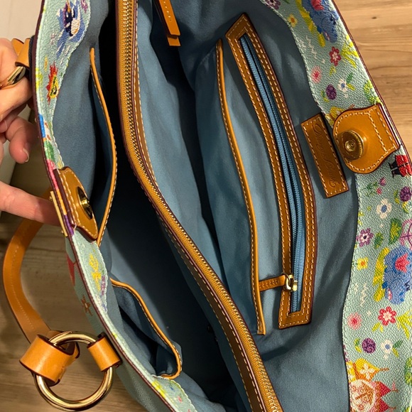 Disney Dooney & Bourke it’s a small world 2019 Tote - Picture 3 of 6